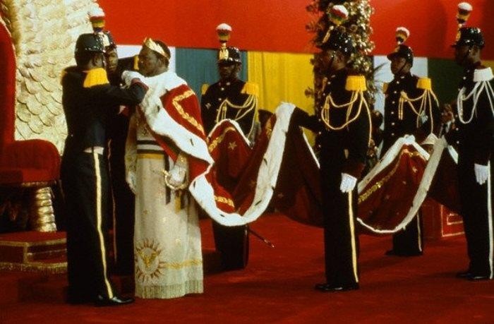 4. Коронация с поистине королевским размахом