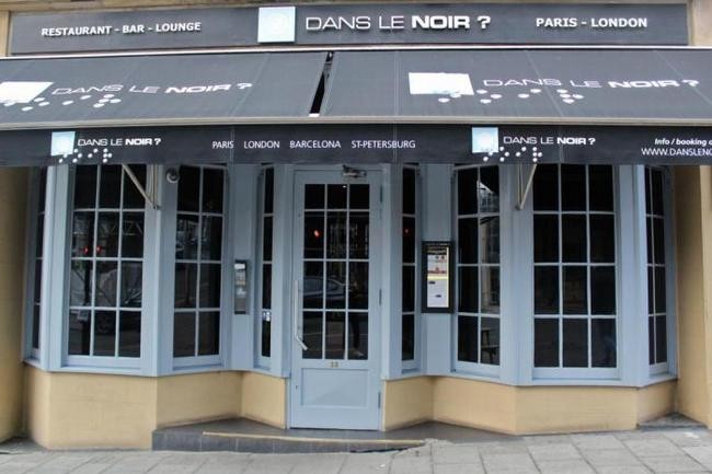 Dans Le Noir