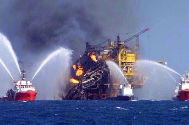 Опасная работа и жизнь в местах нефтяных месторождений