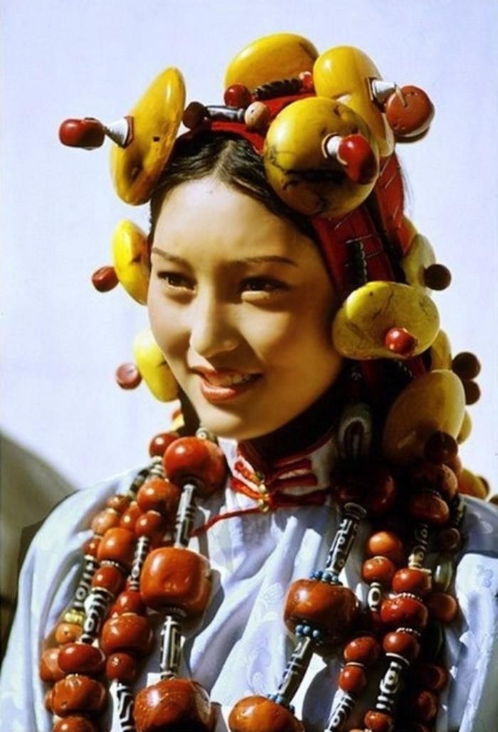 1. Народность Кхам