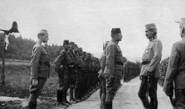 25. Австрия занимает положение постоянного нейтралитета во всех войнах, не вступая ни в какие глобальные конфликты.