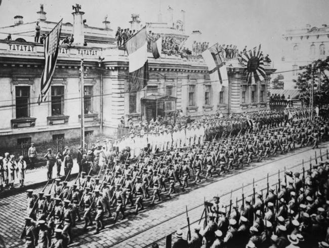 Использование и предательство Белого движения