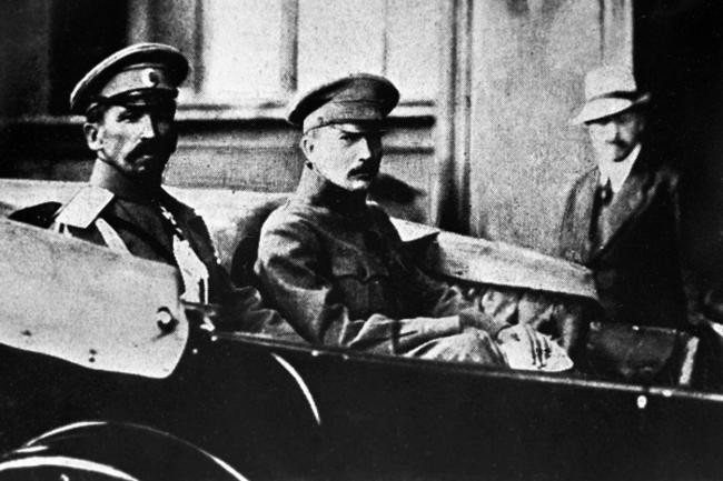 Как отразилась на судьбе Савинкова дружба с Корниловым