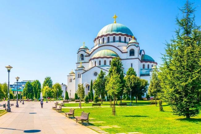 Загляните во вторую по величине в Европе Восточную православную церковь