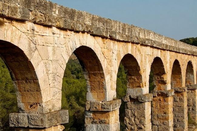 7. Pax Romana просуществовал 200 лет