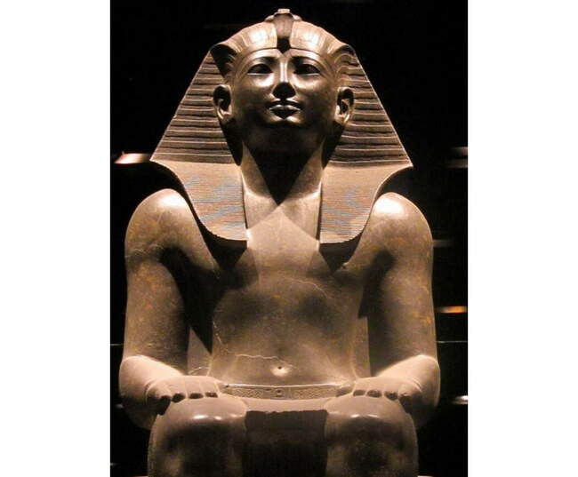 Фараон тутмос 5 класс история. Фараон тутмос 3. Фараон тутмос 1. Тутмос -фараон завоеватель. Фараон тутмос 3 скульптура.