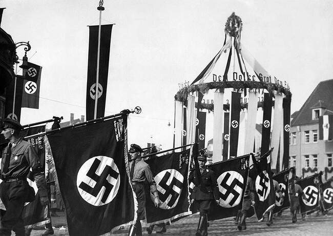 Нацизм в германии фото