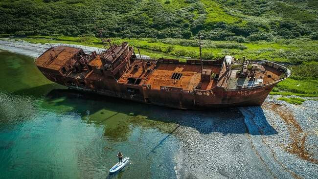 3. Шхуна в бухте Моржовая, Камчатка