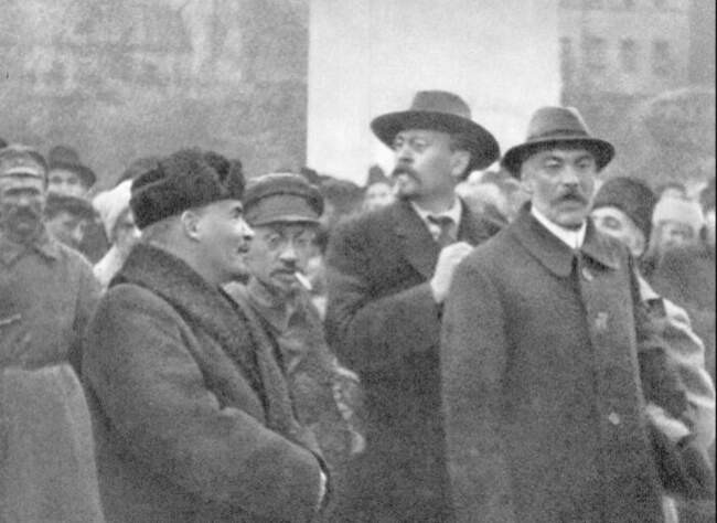 Октябрьская революция