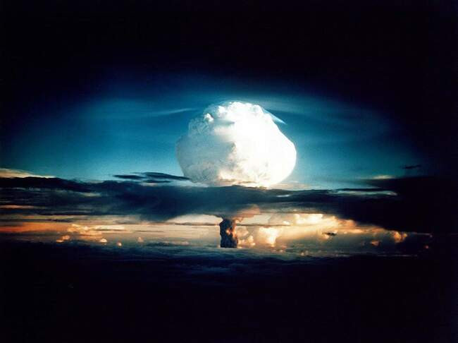 9. А ядерное оружие запрещено международным гуманитарным правом?