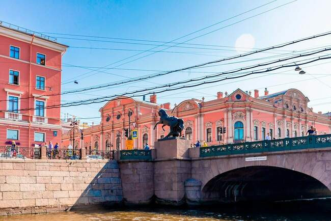 8. Аничков мост