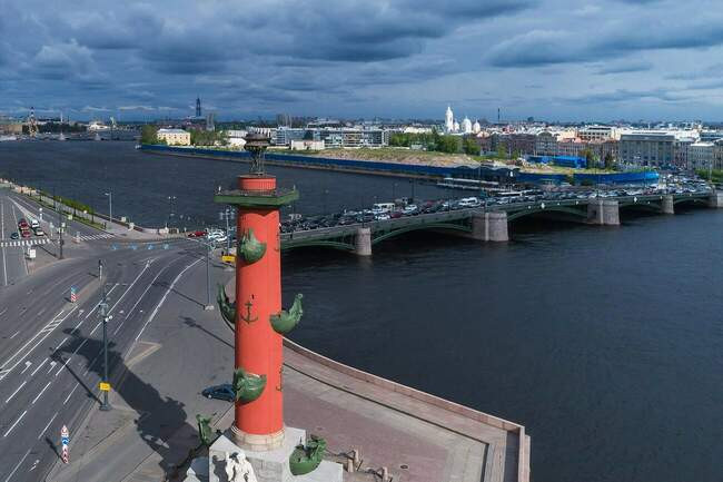 6. Биржевой мост