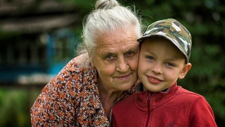В Турции бабушкам начисляют компенсацию за то, что они проводят время с внуками
