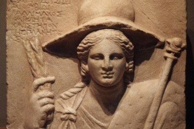 Юная любовница Зевса древнегреческая богиня Ио