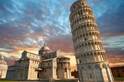 Пизанская башня больше не падает, а наоборот выпрямляется