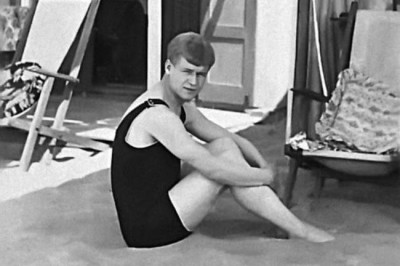 С кем водил дружбу Сергей Есенин?