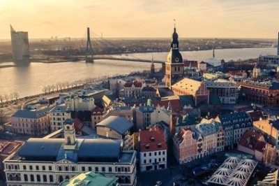Эмиграция из России в Латвию: как русским там живется, стоит ли переезжать и если да, то куда