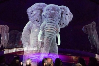 Цирк будущего: в Германии вместо животных выступают голограммы