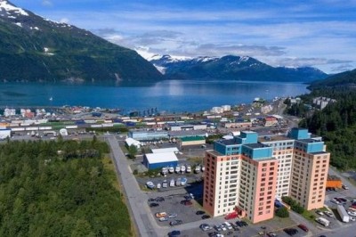 Уиттиер: американский городок, в котором все население живет под одной крышей