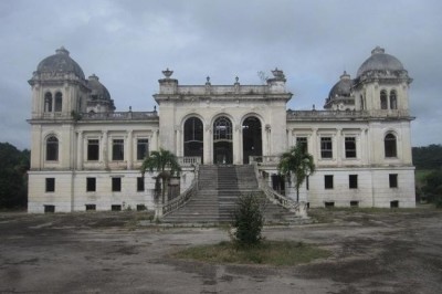 Гранд-Отель Y BALNEARIO, Палас-Отель Haludovo и еще 8 жутких заброшенных отелей по всему миру