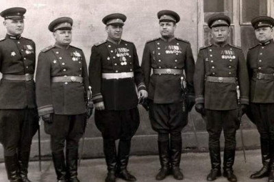 Для чего штанам-галифе придавали столь странную форму