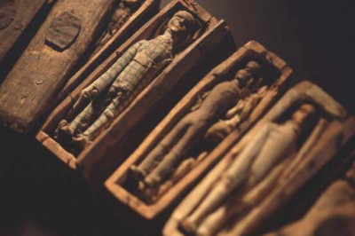 Загадка миниатюрных гробиков из Шотландии