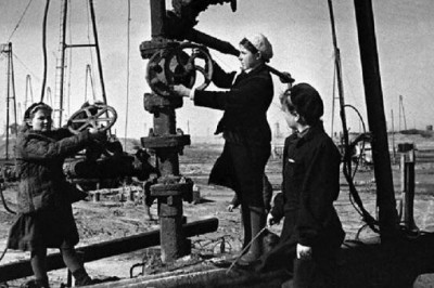 Нефть в судьбе дореволюционной России и советское время: насколько страна зависела от «черного золота» в разные периоды