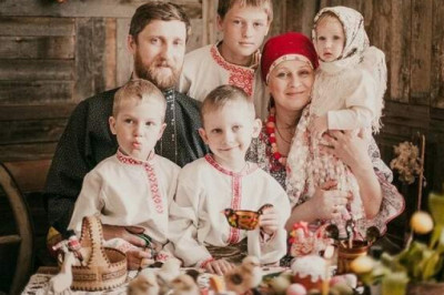 Зачем на Руси жен на улей сажали и другие обряды на зачатие