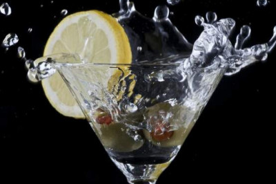 Как водка покорила Америку: «белый виски — без запаха и вкуса!»