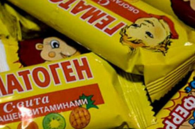 А правда, что батончик с кровью? 7 вопросов из детства, которыми некоторые взрослые терзаются до сих пор