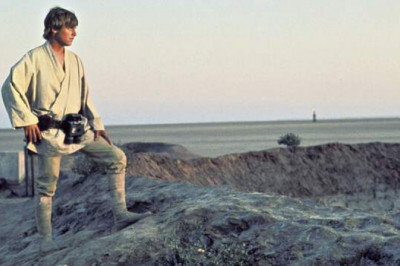 Почему песчаный карьер стал лицом кинофантастики