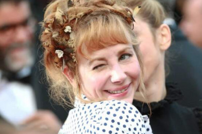 Как сложилась судьба дочери Депардье, которая сделала 5 операций, чтобы не быть похожей на отца