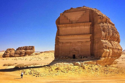 Мадаин-Салих: какие тайны древней цивилизации набатеев хранит одинокий замок в пустыне