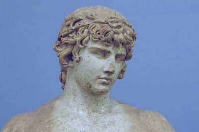 Император Адриан и Антиной: оставить память на века