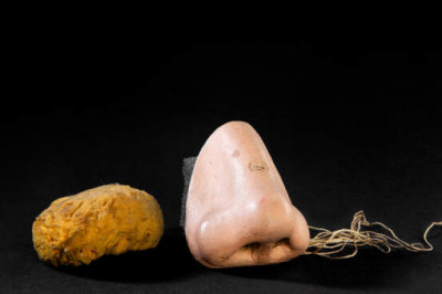 Как выглядит протез носа, который голландец 18 века сделал для самого себя