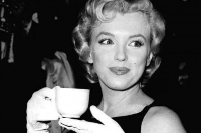 С чесноком или коньяком: необычные рецепты кофе от Наполеона, Принцессы Дианы, Мэрилин Монро