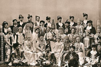 Рюриковичи и Романовы: хозяева земли русской