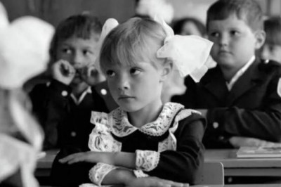 Короткие юбки, писать левой рукой: что запрещали советским школьницам, а сейчас в порядке вещей