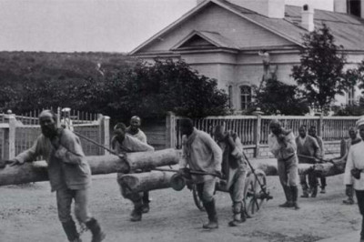 Как в дореволюционной России и в СССР этапировали заключенных и почему это было частью наказания