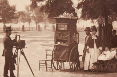 Уличная жизнь Лондона XIX века глазами шотландского фотографа Джона Томпсона