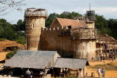 Как в Средние века строили замки и сколько времени занимало строительство