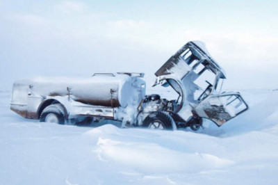 Почему водители бросают гнить фуры на зимниках