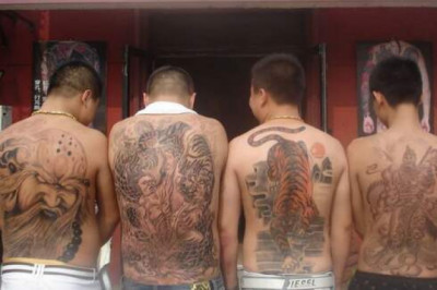 Триады: китайские мафиози с татуировками драконов и навыками кунг-фу