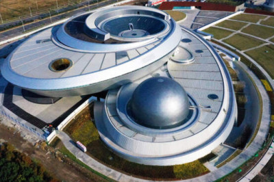 В Шанхае открыли самый большой в мире планетарий