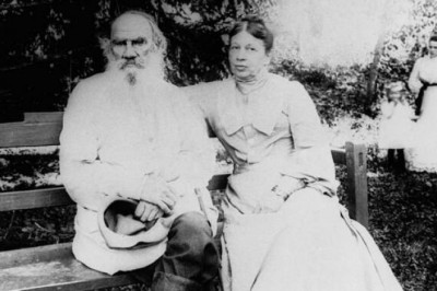 Записки неидеальной жены: о чем писала в своих дневниках Софья Толстая