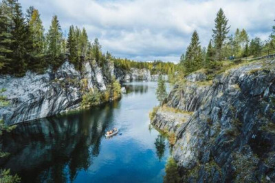 Горный парк Рускеала: как мраморный каньон в Карелии «свел с ума» тысячи туристов