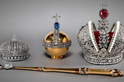 Как выглядят 20 главных шедевров Алмазного фонда Московского Кремля
