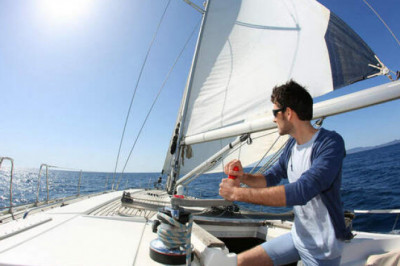 Что заставляет парусники ходить против ветра