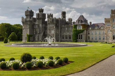 Пожить как король: 7 арендуемых дворцов, принимающих с шиком всех, кто мечтает потешить имперские амбиции